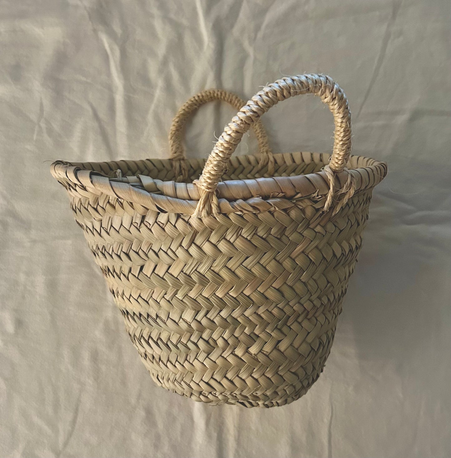 natural mini crib sheet & basket